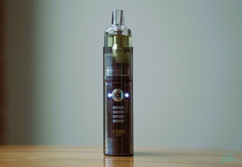 led-focus-pod-cyber-gt-2400-blog-le-petit-vapoteur (5)